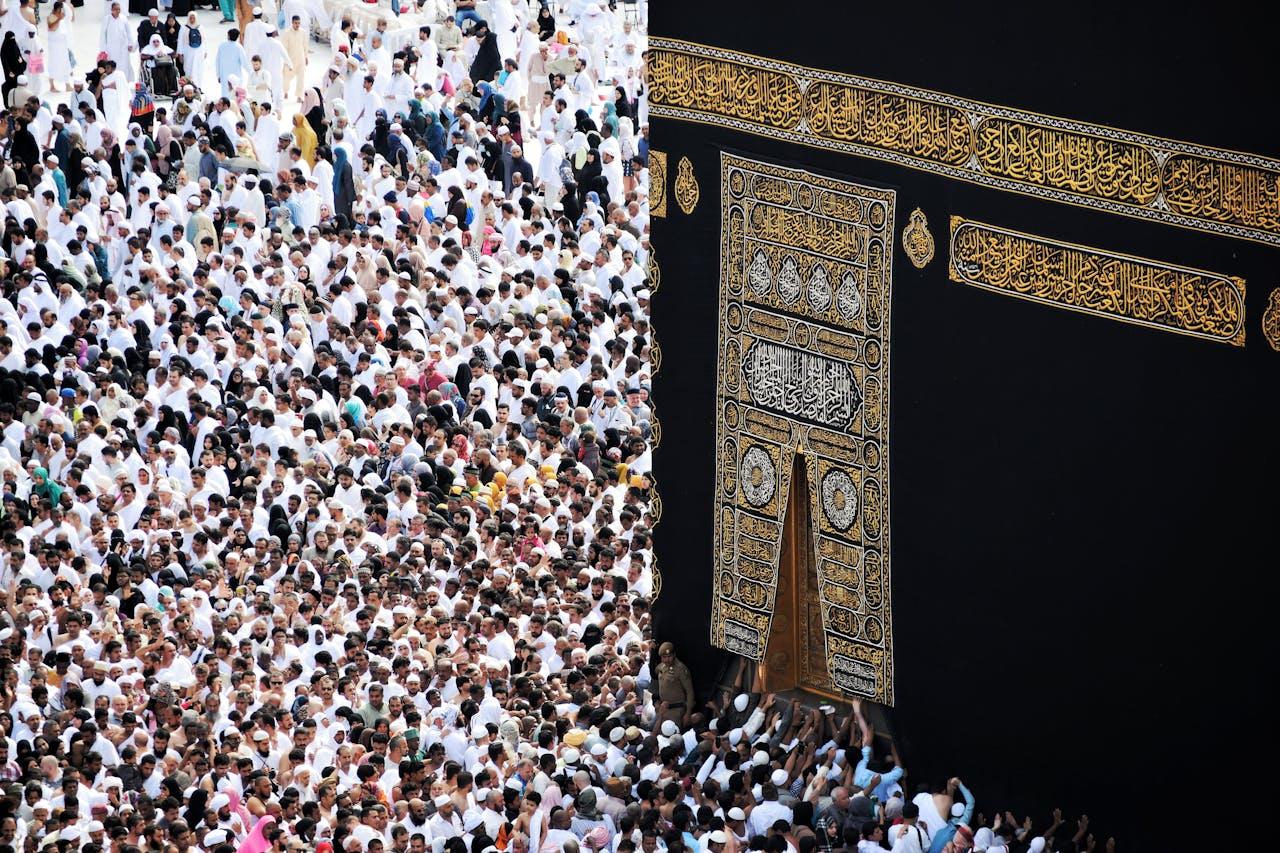 Standard Package 16 Days Umrah from Delhi